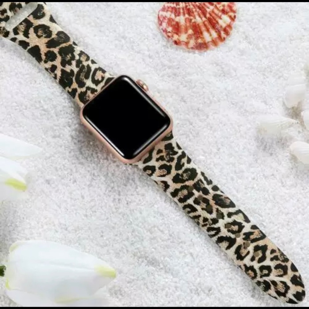 Leopard print silicone Apple Watch band